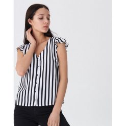 Bluzka zapinana na guziki - Paski. Szare bluzki damskie House, s, w paski, bez kołnierzyka, bez rękawów. Za 45,99 zł.