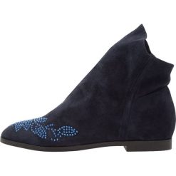 Botki damskie lity: SPM YIM Botki navy