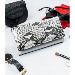 Stylowy portfel damski srebrny Cavaldi PL20-SN - srebrny. Szare portfele damskie 4U Cavaldi, bez wzorów, ze skóry. Za 55,99 zł.