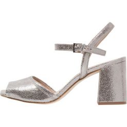 Sandały damskie: Andre LINGOT Sandały silver