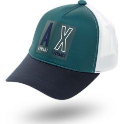 CZAPKA Z DASZKIEM Armani Exchange. Niebieskie czapki męskie Armani Exchange, z nadrukiem, z materiału. Za 219,00 zł.