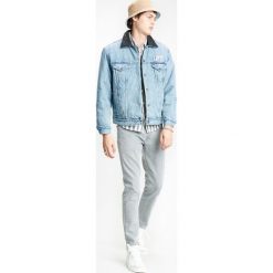 Levi's Kurtka Niebieski. Niebieskie płaszcze męskie Levi's®, na wiosnę, s, bez wzorów, z bawełny, bez kaptura. Za 671,95 zł.