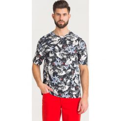 T-SHIRT Armani Exchange. Szare t-shirty męskie Armani Exchange, s, bez wzorów, z bawełny, z okrągłym kołnierzem. Za 160,30 zł.