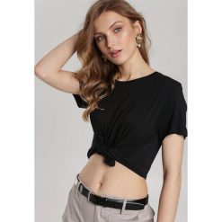 Czarny T-shirt Aeriroe. Czarne bluzki damskie Renee, s, z aplikacjami, klasyczne, z okrągłym kołnierzem, z krótkim rękawem. Za 39,99 zł.