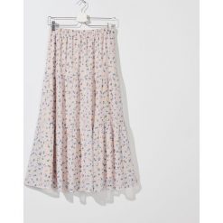Spódnica midi w kwiaty -. Spódniczki damskie Mohito, w kwiaty, midi. Za 99,99 zł.