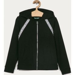Guess Jeans - Bluza dziecięca 116-175 cm. Szare bluzy dziewczęce Guess Jeans, z nadrukiem, z elastanu, bez rękawów, z kapturem. Za 219,90 zł.