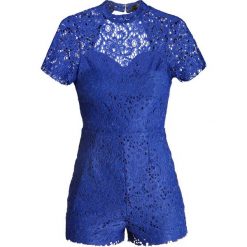 Kombinezony damskie: Missguided HIGH NECK CUT OUT BACK SHORT SLEEVE PLAYSUIT Kombinezon colbalt