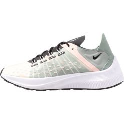 Nike Sportswear FUTURE FAST RACER Sneakersy niskie mica green/white/storm pink/twilight marsh/black. Brązowe trampki i tenisówki damskie Nike Sportswear, bez wzorów, z tworzywa sztucznego, bez zapięcia. Za 549,00 zł.
