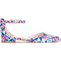 Kolorowe baleriny z paskiem wokół kostki - skóra naturalna - model 041 - kolor kalejdoskop. Baleriny damskie Zapato, bez wzorów, ze skóry, bez obcasa. Za 289,00 zł.