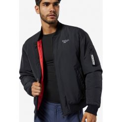 Reebok Kurtka Czarny. Czarne płaszcze męskie Reebok, na wiosnę, l, bez wzorów, z poliesteru. Za 385,95 zł.