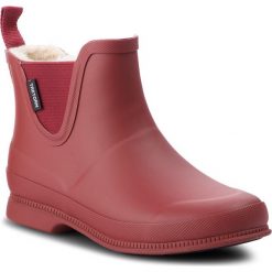 Kalosze TRETORN - Eva Classic Winter 473210 Oak Red 059. Czerwone kalosze damskie Tretorn, bez wzorów, z tworzywa sztucznego. W wyprzedaży za 279,00 zł.
