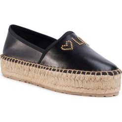 Espadryle LOVE MOSCHINO - JA10393G0AJA0000 Nero. Czarne espadryle damskie Love Moschino, bez wzorów, ze skóry, bez obcasa, na płaskiej podeszwie. Za 689,00 zł.
