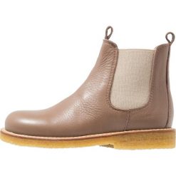 Buty zimowe damskie: ANGULUS NARROW CHELSEA BOOT Botki støvet rosa brun/beige