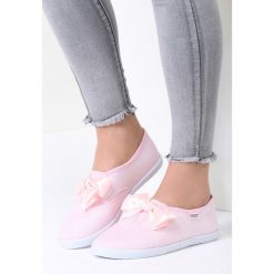Różowe Tenisówki Bright Lilac. Różowe trampki i tenisówki damskie marki vices, bez wzorów, bez zapięcia. Za 39,99 zł.