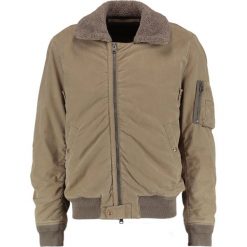 AllSaints FARO Kurtka Bomber desert khaki green. Brązowe kurtki męskie marki AllSaints, s, bez wzorów, z bawełny, bez kaptura. W wyprzedaży za 542,70 zł.