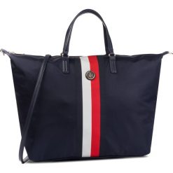 Torebka TOMMY HILFIGER - Poppy Weekender AW0AW06423 901. Niebieskie torebki klasyczne damskie TOMMY HILFIGER, bez wzorów, z materiału, klasyczne, bez dodatków. W wyprzedaży za 319,00 zł.