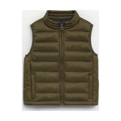 Mango Kids - Bezrękawnik dziecięcy Alvarito 86-104 cm. Żółte kurtki chłopięce Mango Kids, bez wzorów, z poliesteru, bez kaptura. Za 79,99 zł.