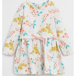 Mango Kids - Sukienka dziecięca 80-104 cm. Szare sukienki dziewczęce Mango Kids, bez wzorów, z bawełny, z długim rękawem, długie, maxi, proste. Za 59,90 zł.