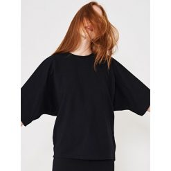 Topy damskie: Simple – Top