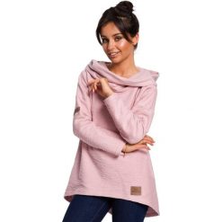 Bluza z szerokim kołnierzem i kapturem - pudrowa. Bluzy damskie BE, s, bez wzorów, z bawełny, bez rękawów. Za 189,00 zł.