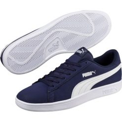Puma buty Smash v2 Buck Peacoat White 44. Białe buty sportowe męskie Puma, z nubiku, bez zapięcia, tenisowe. W wyprzedaży za 199,00 zł.