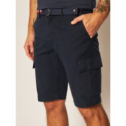 Szorty materiałowe TOMMY HILFIGER John Cargo MW0MW13784. Czarne spodenki i szorty męskie TOMMY HILFIGER, m, bez wzorów, z tkaniny. Za 399,00 zł.