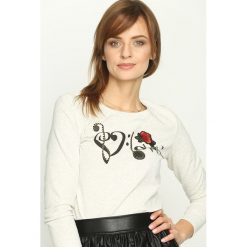 Jasnoszara Bluzka Love All. Czarne bluzki damskie marki Born2be, xl, z nadrukiem, z okrągłym kołnierzem, z długim rękawem. Za 34,99 zł.