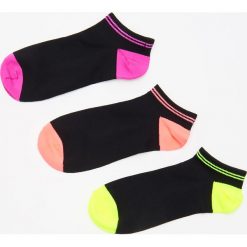 3 pack skarpetek z neonowymi wstawkami - Wielobarwn. Szare skarpetki damskie marki House, bez wzorów. Za 29,99 zł.