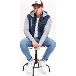 Kurtka krótka męska. Niebieskie kurtki męskie Top Secret, na lato, m, bez wzorów, z jeansu, eleganckie, krótkie. W wyprzedaży za 59,99 zł.