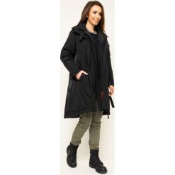 Parka Aeronautica Militare 192AB1814DCT2569. Czarne kurtki damskie Aeronautica Militare, m, bez wzorów, z poliesteru, bez kaptura. W wyprzedaży za 929,00 zł.