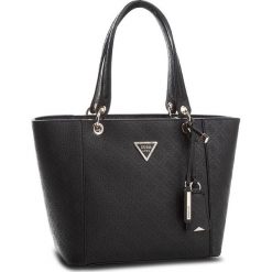 Torebka GUESS - HWSD66 91230 BLA. Czarne torebki klasyczne damskie Guess, z aplikacjami, ze skóry ekologicznej. Za 629,00 zł.