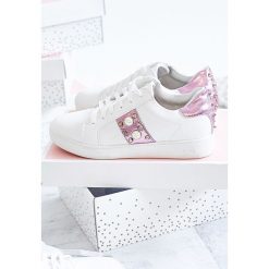 Biało-Fuksjowe Buty Sportowe Sweet Mango. Białe buty sportowe damskie marki vices. Za 59,99 zł.