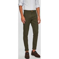 Blend - Spodnie Chino. Zielone spodnie męskie Blend, na co dzień, bez wzorów, z elastanu, casualowe. W wyprzedaży za 79,90 zł.