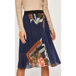 Desigual - Spódnica. Niebieskie spódniczki damskie Desigual, s, bez wzorów, z elastanu, z podwyższonym stanem, midi, rozkloszowane. Za 399,90 zł.