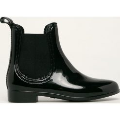 Answear - Kalosze Ideal Shoes. Czarne kalosze damskie ANSWEAR, bez wzorów, z gumy. W wyprzedaży za 99,90 zł.