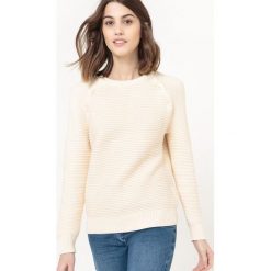 Sweter z okrągłym dekoltem, rękawy na guziki. Białe kardigany damskie marki La Redoute Collections, l, z bawełny. Za 105,00 zł.