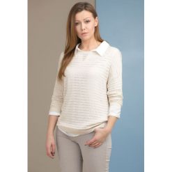 Sweter z ażurowymi zdobieniem. Szare swetry klasyczne damskie marki Monnari, w ażurowe wzory, z wiskozy. Za 47,70 zł.