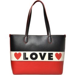 Love Moschino torebka JC4228-PP08-KD1-00A czarna. Czarne torebki klasyczne damskie Love Moschino, z napisami, eleganckie, bez dodatków. Za 739,00 zł.