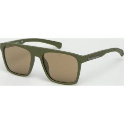 Calvin Klein - Okulary CKJ798S. Zielone okulary przeciwsłoneczne męskie wayfarery marki Calvin Klein, z materiału, prostokątne. W wyprzedaży za 199,90 zł.