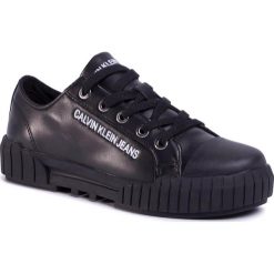 Trampki CALVIN KLEIN JEANS - Blaza R0786 Black. Czarne półbuty damskie Calvin Klein Jeans, bez wzorów, z jeansu, bez zapięcia. W wyprzedaży za 539,00 zł.