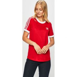 Adidas Originals - Top. Czerwone topy damskie adidas Originals, bez wzorów, z poliesteru, z okrągłym kołnierzem. Za 129,90 zł.