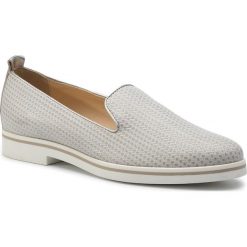 Lordsy GEOX - D Janalee H D725AH 06RNF C1L1N Lt Grey/Lt Silver. Szare półbuty damskie Geox, na co dzień, bez wzorów, ze skóry ekologicznej, bez obcasa, na obcasie, bez zapięcia. W wyprzedaży za 259,00 zł.