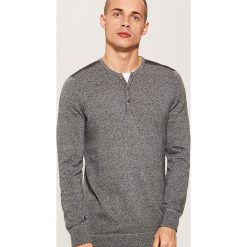 Sweter z guzikami - Szary. Szare swetry klasyczne męskie House, l. Za 89,99 zł.