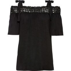 Shirt z dekoltem carmen i koronkową wstawką bonprix czarny. Czarne koszulki damskie bonprix, w koronkowe wzory, z elastanu, bez kołnierzyka, bez rękawów. Za 84,99 zł.