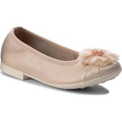 Baleriny GEOX - R Plie' B J8255B 044HI C5014 S Lt Beige. Czerwone baleriny dziewczęce marki Geox, w kwiaty, ze skóry ekologicznej, na obcasie. W wyprzedaży za 199,00 zł.