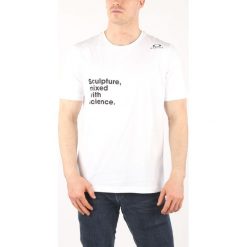 Oakley Koszulka Biały. Białe podkoszulki męskie Oakley, l, z nadrukiem, z bawełny, z krótkim rękawem. Za 111,95 zł.