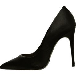 Szpilki: Schutz Szpilki black