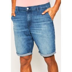 Szorty jeansowe Calvin Klein Jeans J30J314642. Niebieskie spodenki i szorty męskie Calvin Klein Jeans, m, bez wzorów, z bawełny. Za 349,00 zł.