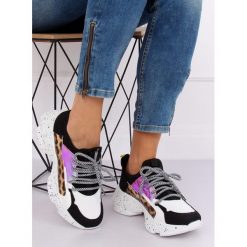 Kolorowe buty sportowe BIESCAS. Buty sportowe damskie FunKee.pl, bez wzorów, z tkaniny, sportowe. Za 126,99 zł.
