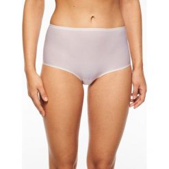Figi klasyczne z wysokim stanem Chantelle SoftStretch C26470. Pomarańczowe figi damskie Chantelle, bez wzorów, z elastanu. Za 69,00 zł.